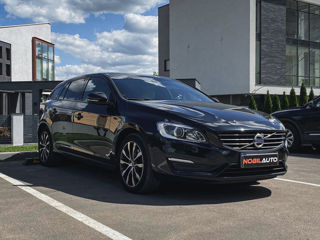 Volvo V60 foto 2