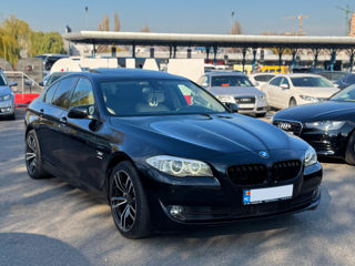 BMW 5 Series foto 3