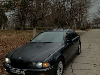 BMW 5 Series foto 7