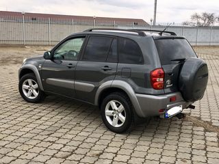 Toyota Rav 4 foto 6