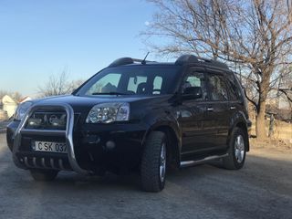 Nissan X-Trail foto 3