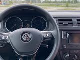 Volkswagen Jetta foto 7