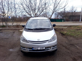 Toyota Previa foto 2