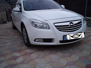 Opel Insignia foto 2