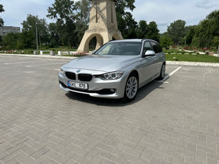 BMW 3 Series Touring foto 5