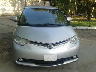 Toyota Previa foto 2