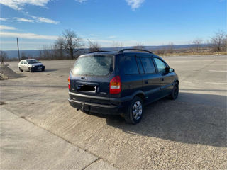 Opel Zafira foto 5