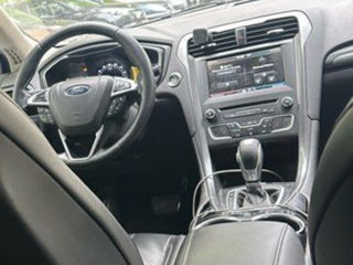 Ford Mondeo foto 2