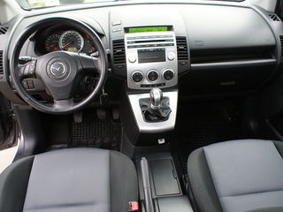 Mazda 5 foto 5