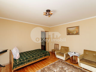 Casă, 270 mp, Codru, 153000 € ! foto 9