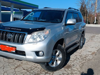 Toyota Land Cruiser Prado foto 2