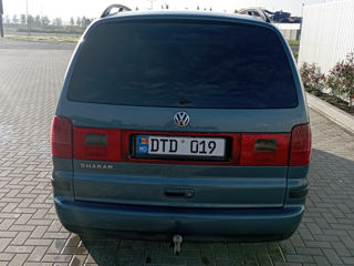 Volkswagen Sharan foto 2