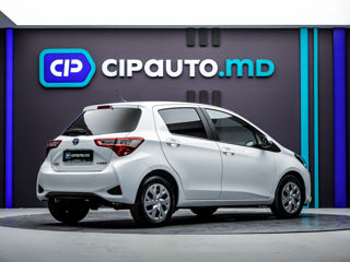 Toyota Yaris фото 4