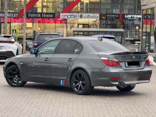 BMW 5 Series foto 5