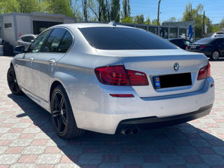 BMW 5 Series foto 5