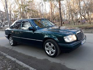 Mercedes Series (W124) foto 3