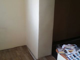 Urgent  apartament cu doua odai str, Studentilor pret accesibil negociabil,oferta unica !!! foto 4