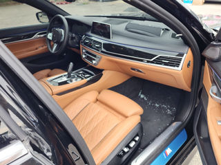 BMW 7 Series foto 12