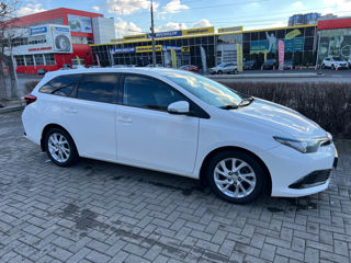 Toyota Auris foto 2