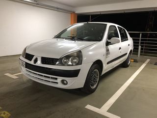 Renault Clio Symbol foto 3