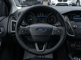 Ford Focus foto 9