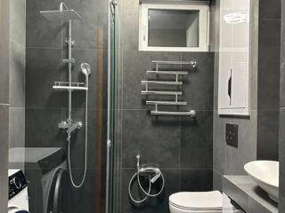 Instalăm plitca, gresie și faianță pentru baie, bucătărie, scări, podele etc. foto 8