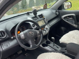 Toyota Rav 4 foto 9