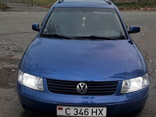 Volkswagen Passat foto 2