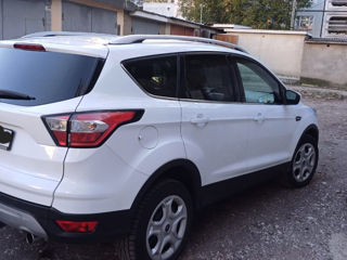 Ford Kuga foto 7