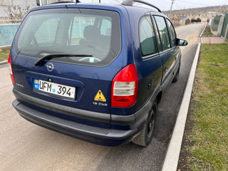 Opel Zafira foto 9