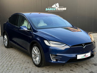 Tesla Model X foto 3