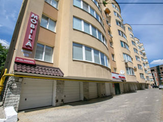 Vinzare spatiu comercial/oficiu, bd. Decebal.