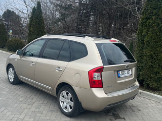 KIA Carens foto 6