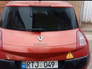 Renault Megane foto 2