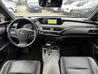 Lexus UX foto 5