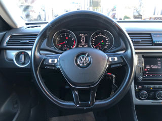 Volkswagen Passat foto 9