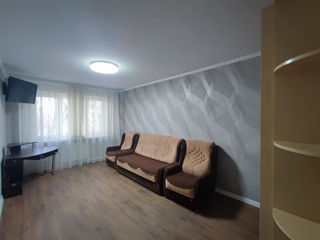 Apartament cu 2 camere, 42 m², Botanica, Chișinău foto 2