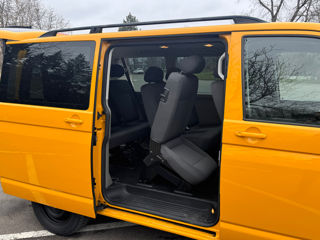 Volkswagen Caravelle foto 7