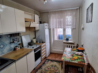 Apartament cu 2 camere, 56 m², Botanica, Chișinău foto 4