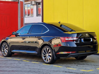 Skoda Superb foto 4