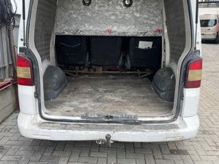 Volkswagen Caravelle foto 7