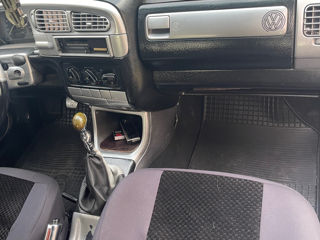 Volkswagen Vento foto 7
