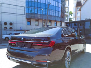 BMW 7 Series foto 4