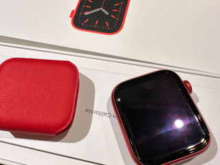 Apple Watch Series 6 44mm Red Aluminum foto 3