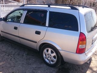 Opel Astra foto 2