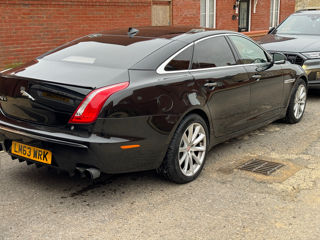 Jaguar XJ фото 5