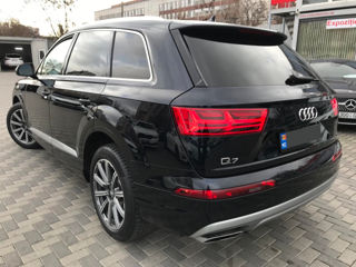 Audi Q7 foto 4