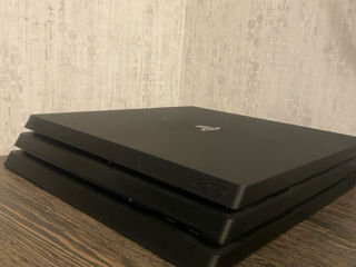 Playstation 4 PRO(jocuri+2 joystick) foto 2