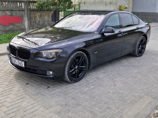 BMW 7 Series foto 2