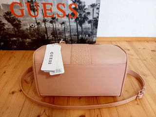 Guess foto 7